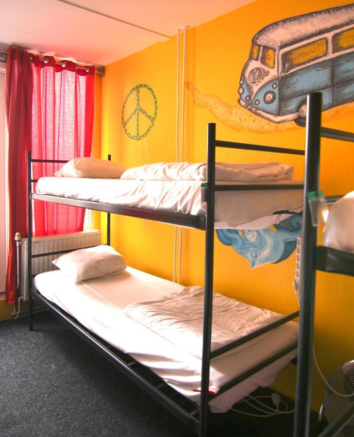 The Flying Pig Beach Hostel, Ages 18 - 40 Noordwijk Room photo